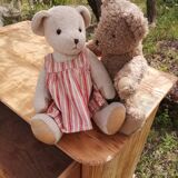 4-drawer pine chest of drawers