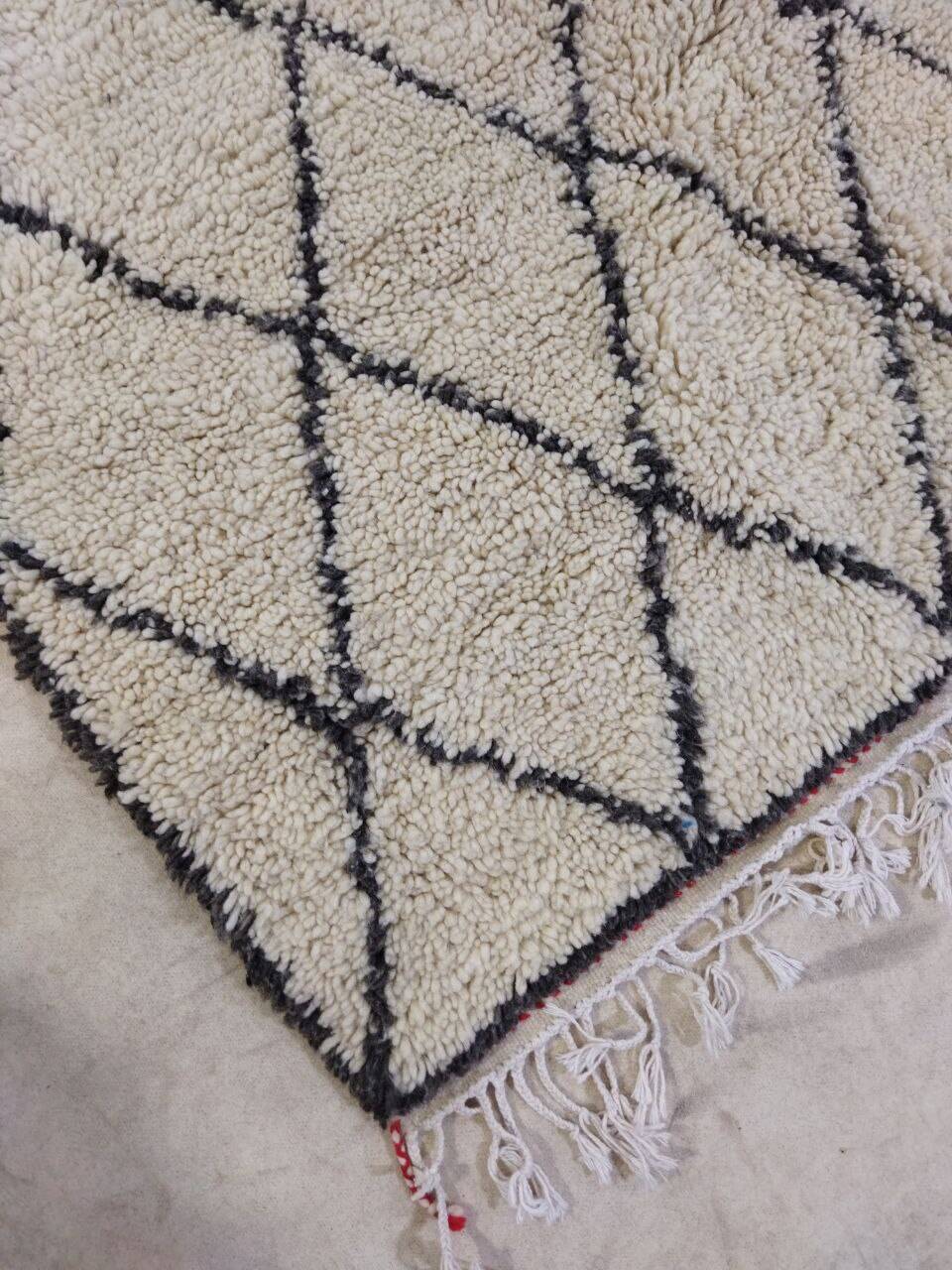 Handmade Moroccan Berber rug 291 X 116 CM