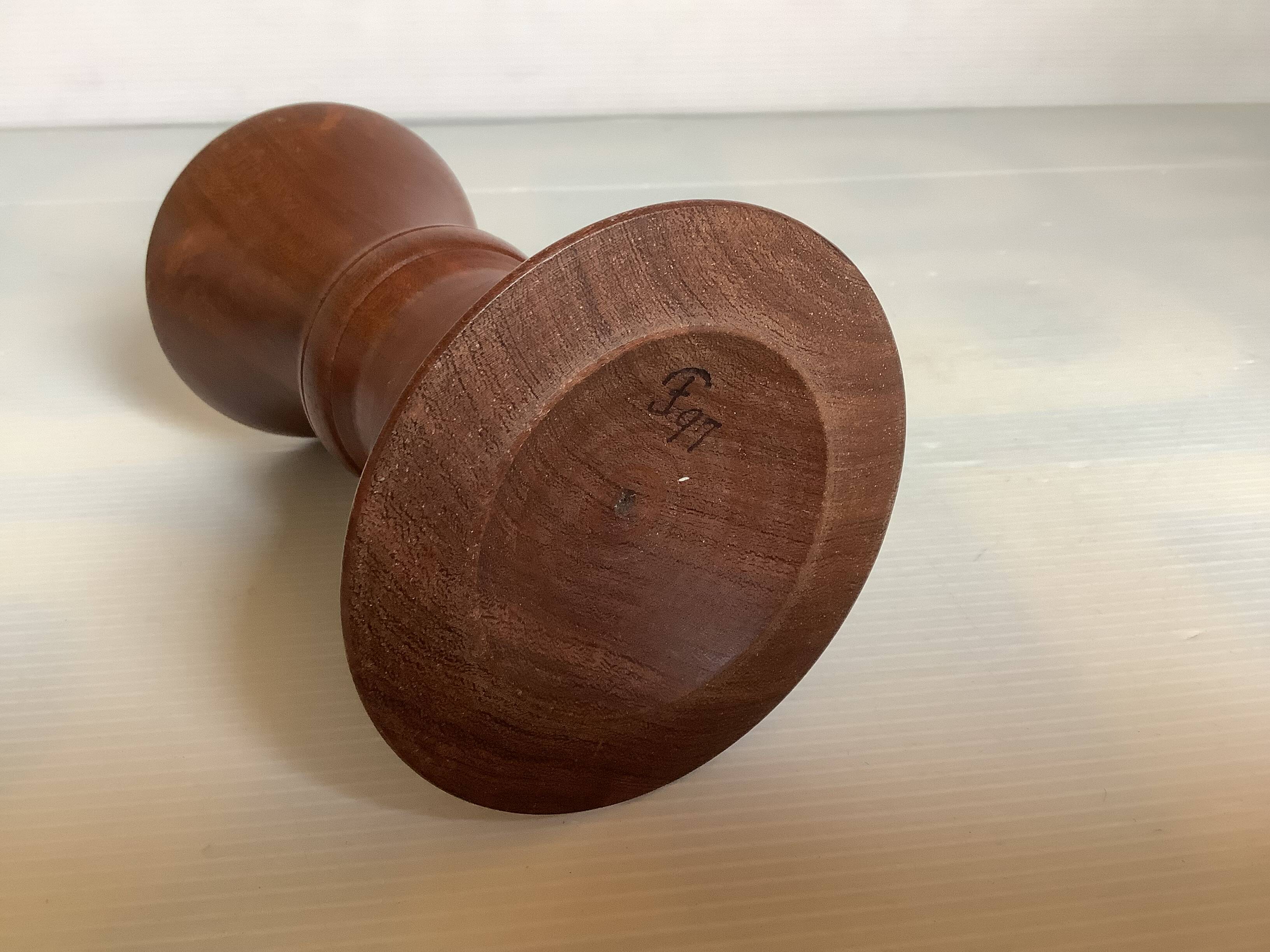 Wooden diabolo candle holder