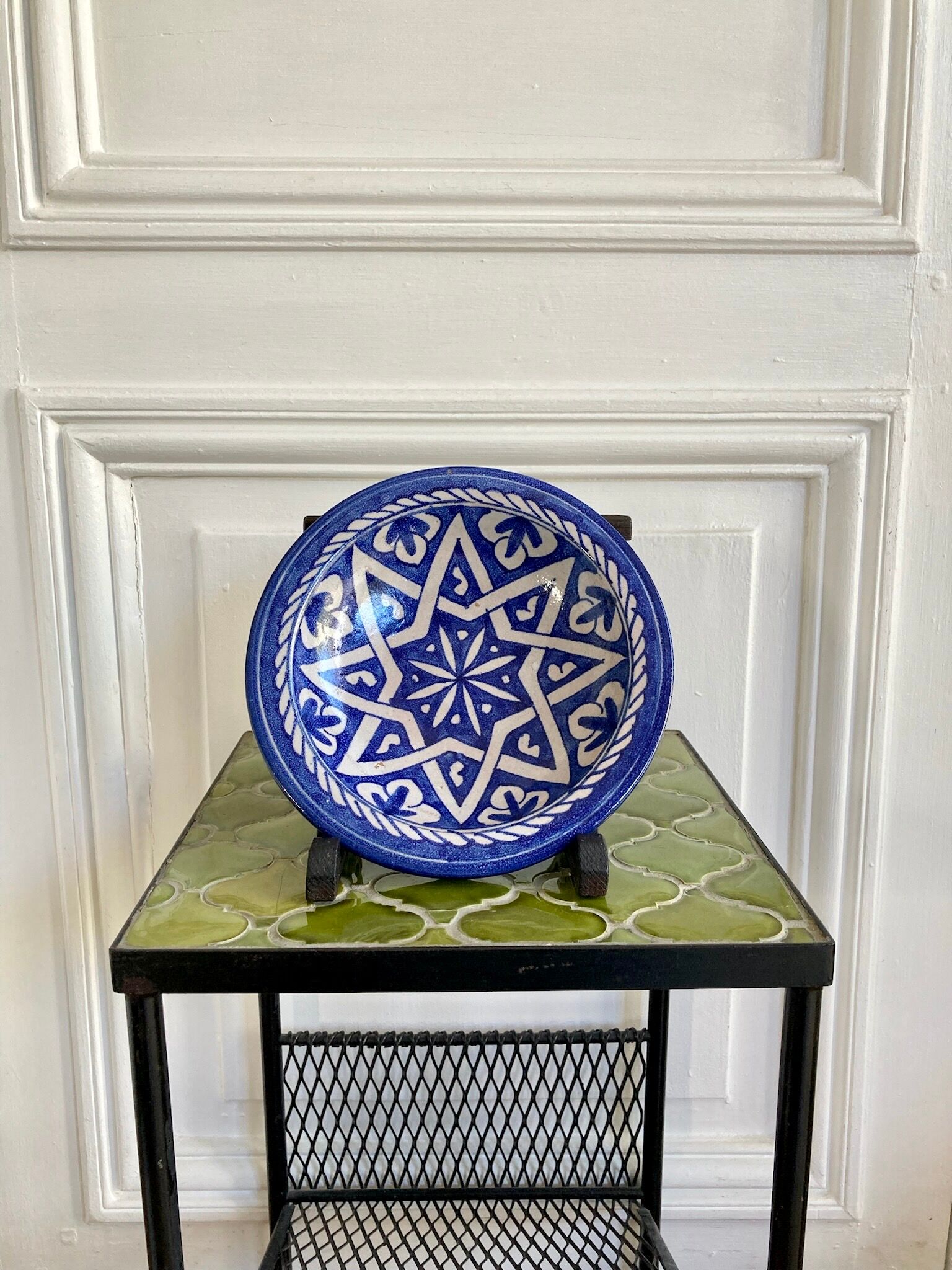 Ceramic cutting pocket tray