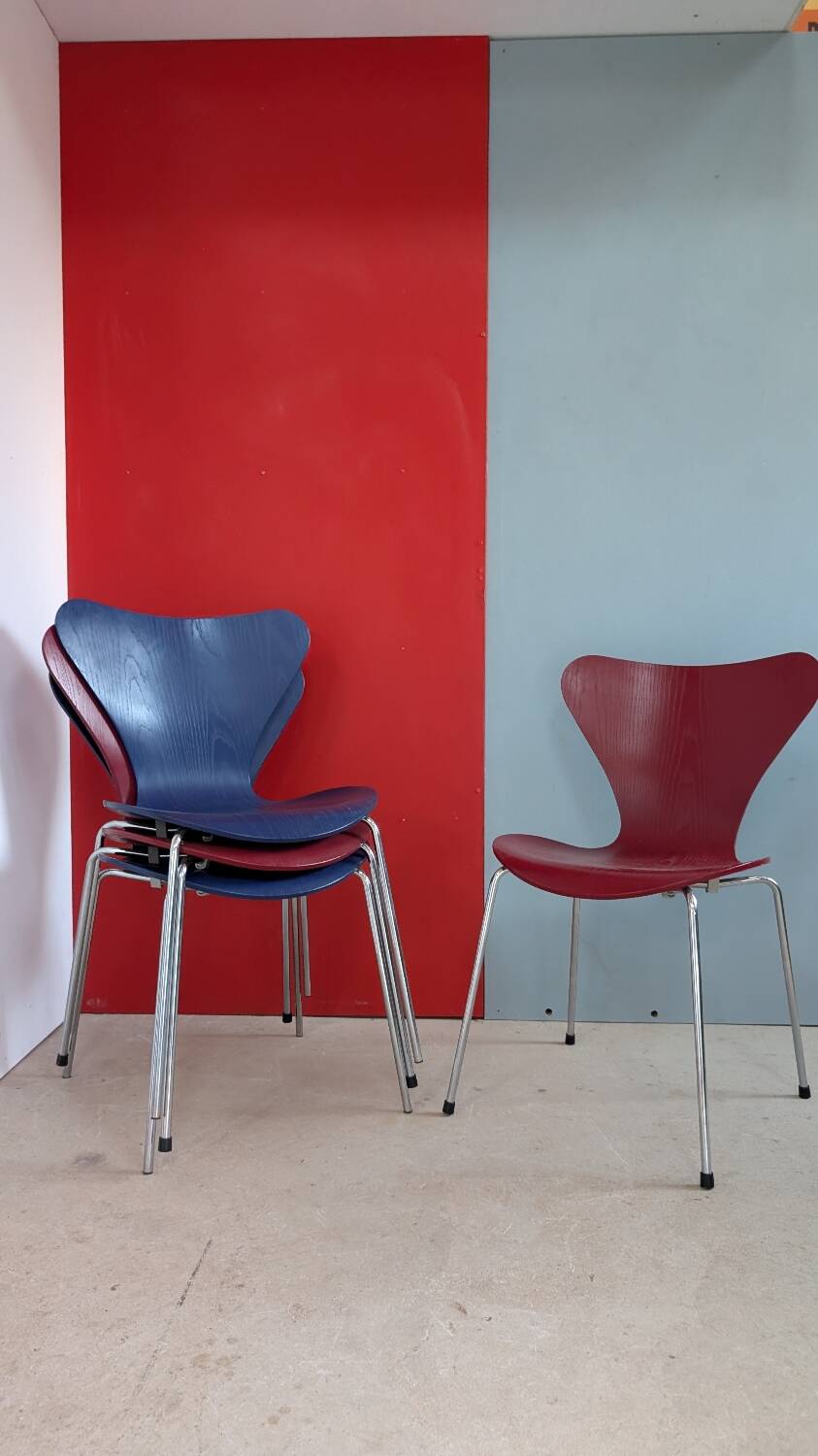 Series 7 Chairs - Arne Jacobsen - Fritz Hansen