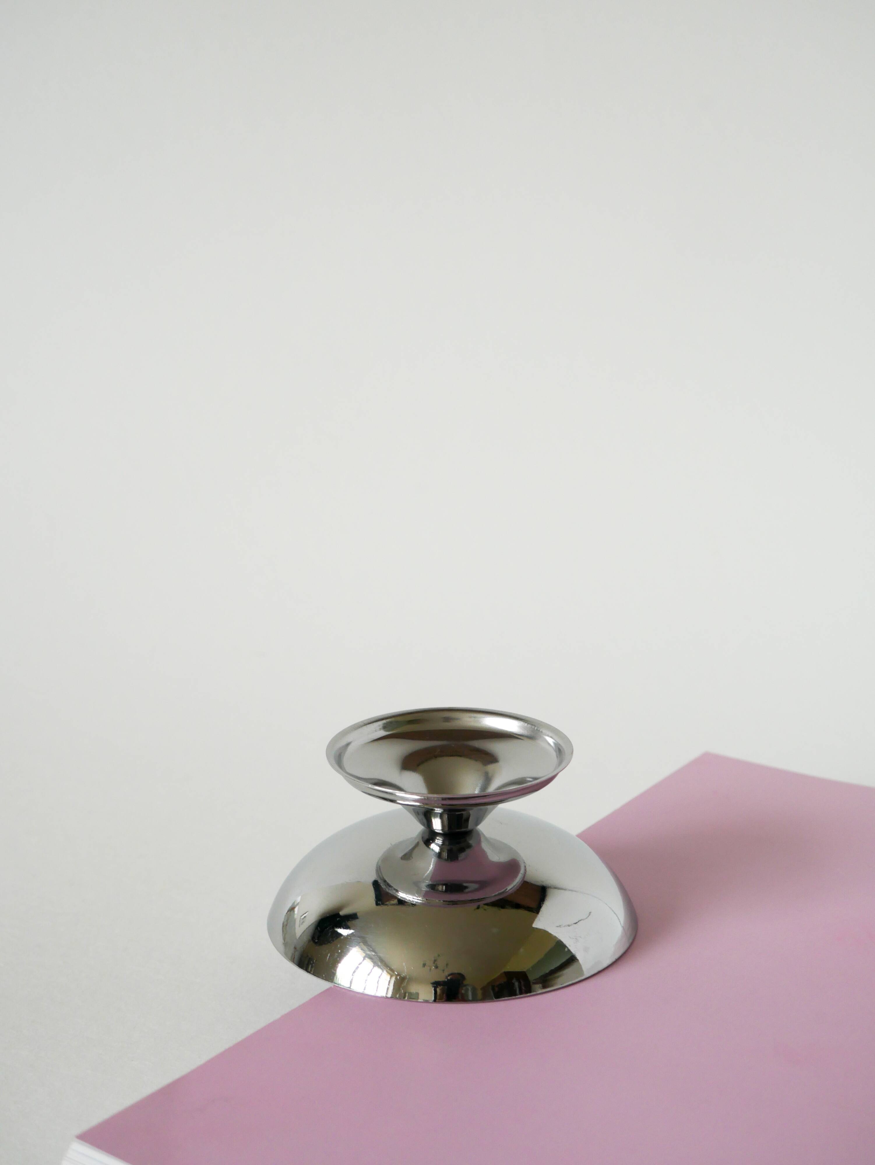 Set of 6 vintage stainless steel ice cream cups, triangular feet, Design, 1970, 9 x 4.5 cm