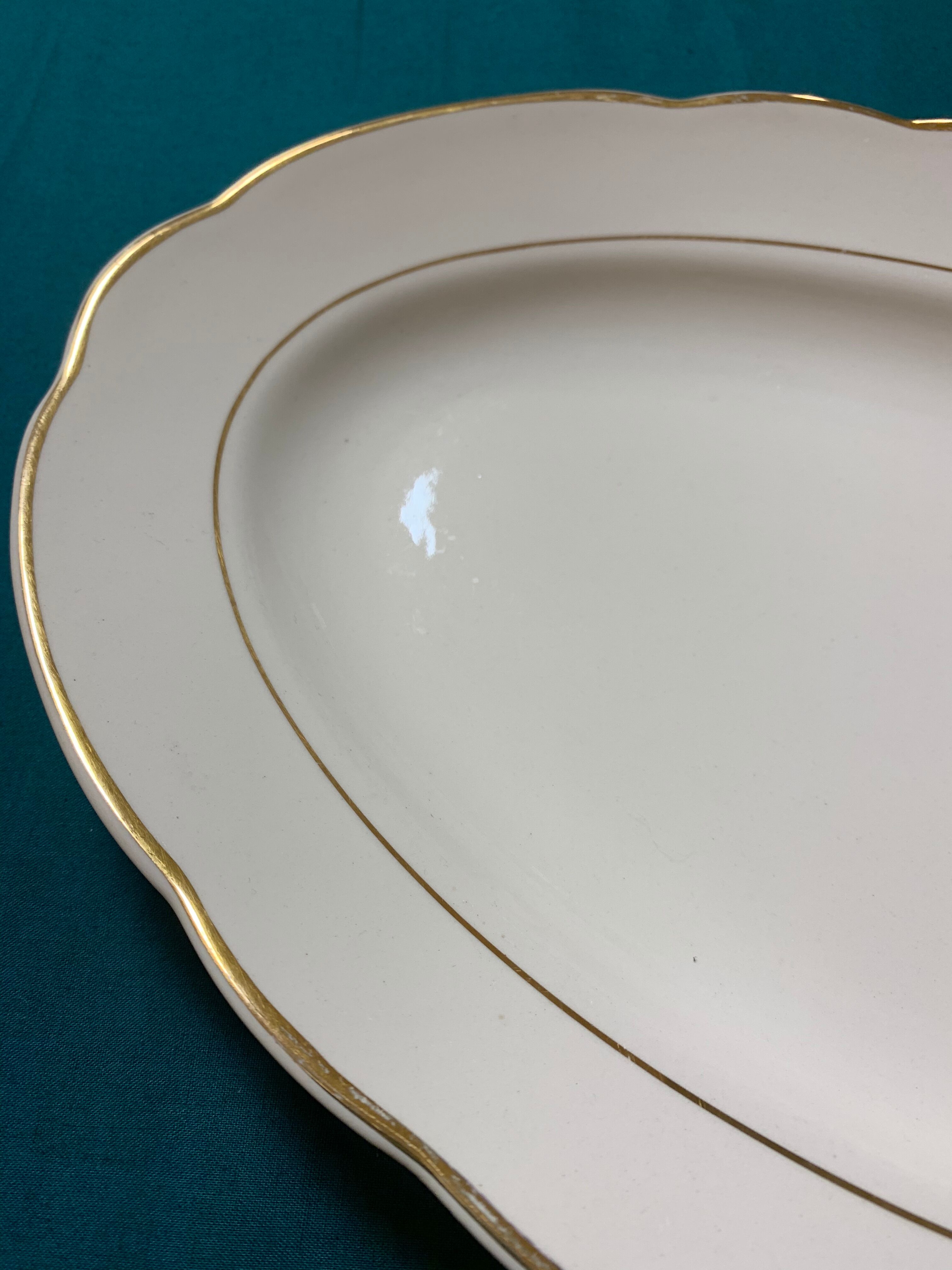 Oval dish white faience and golden edge  Villeroy and Boch