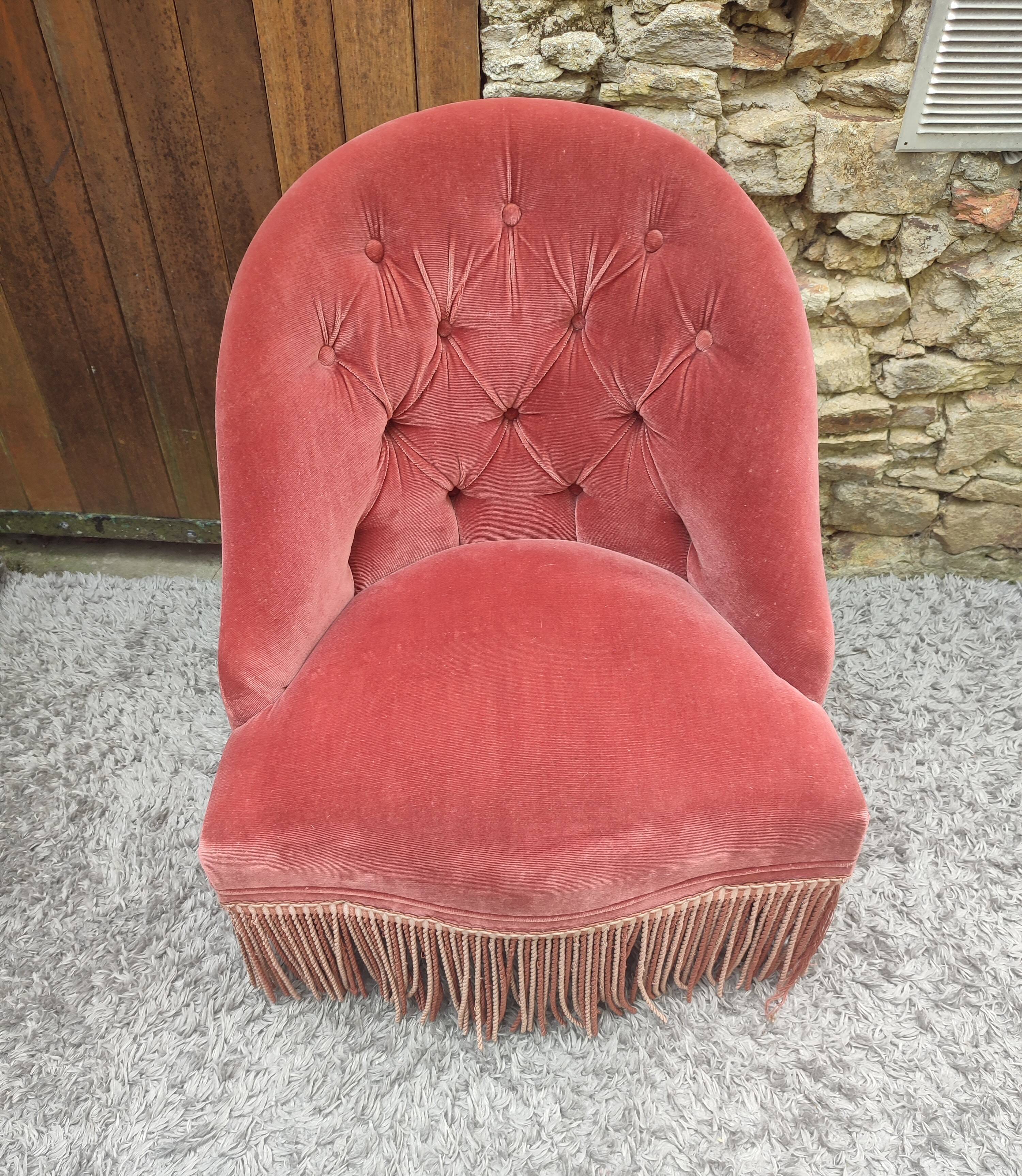 Pink velvet toad armchair