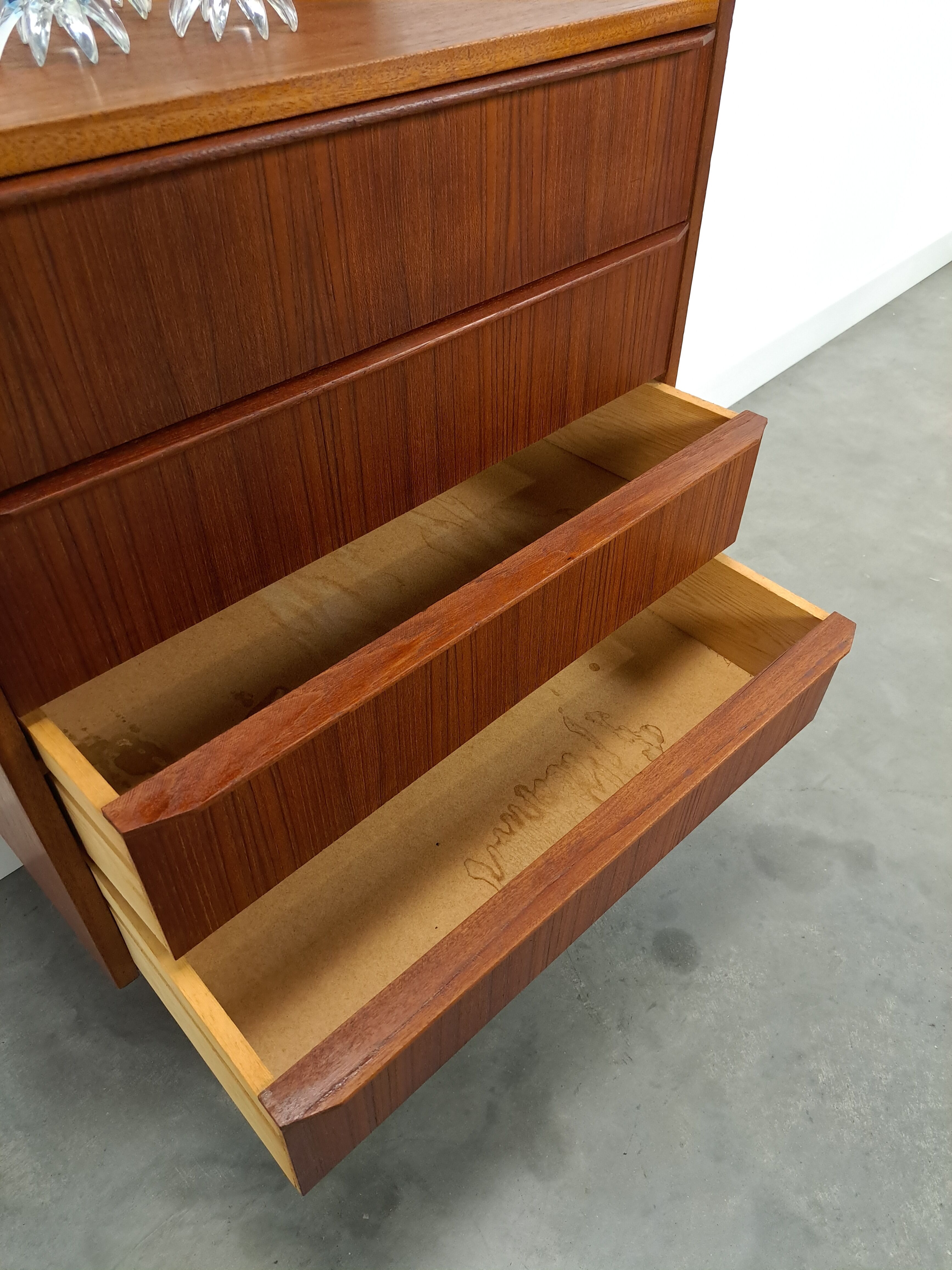 Danish teak chest of drawers with 4 drawers