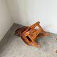 Paire de chaises brutalistes savoyardes en pin