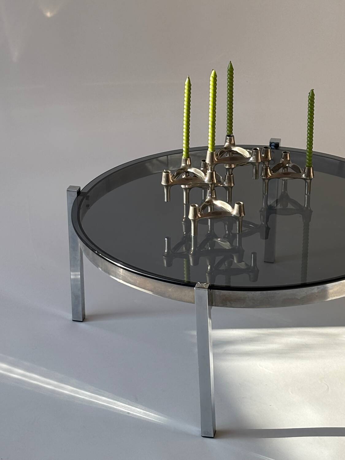 Table basse, chrome et verre fumé, 1970