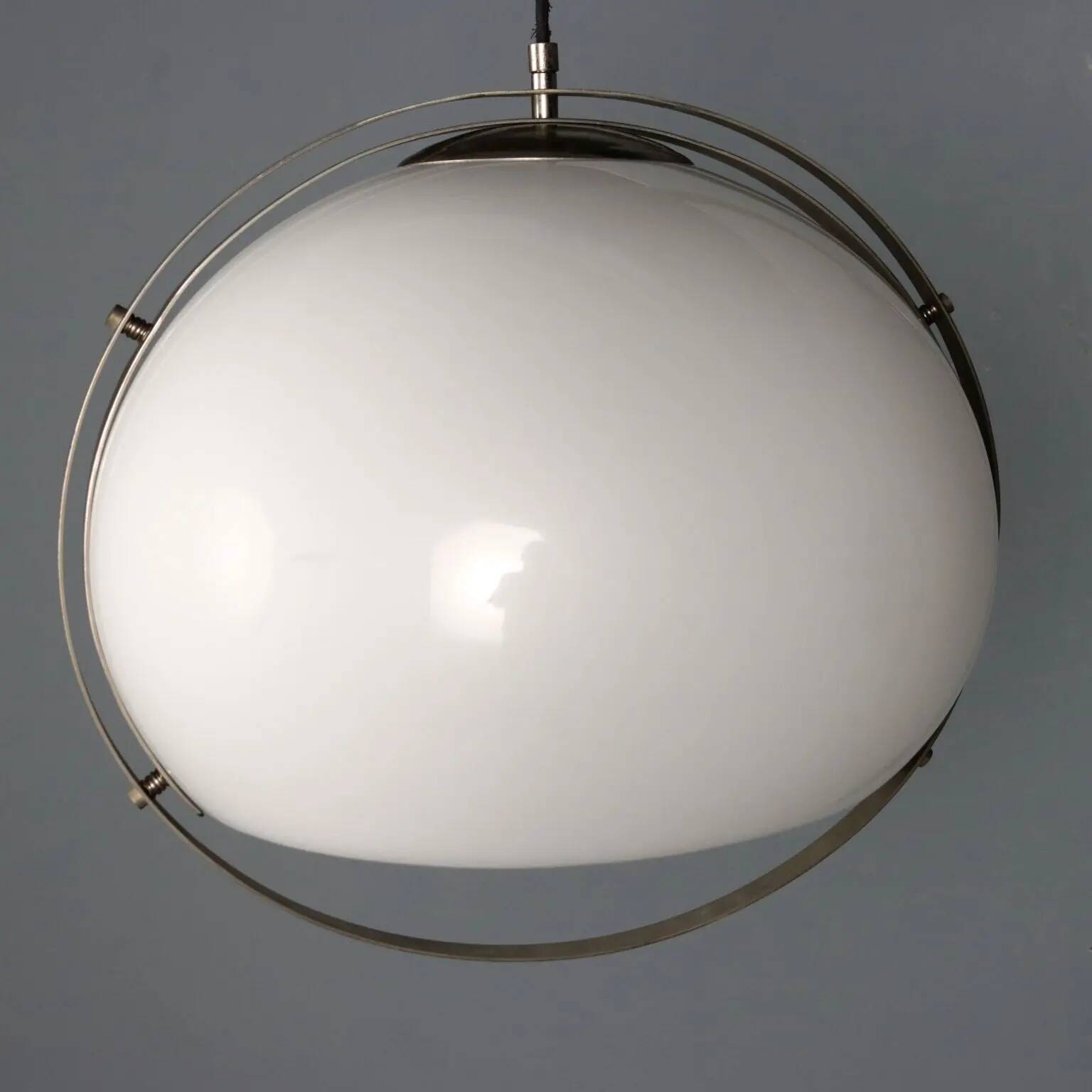 Vintage Space Age wall lamp in methacrylate and metal, 1970s design.