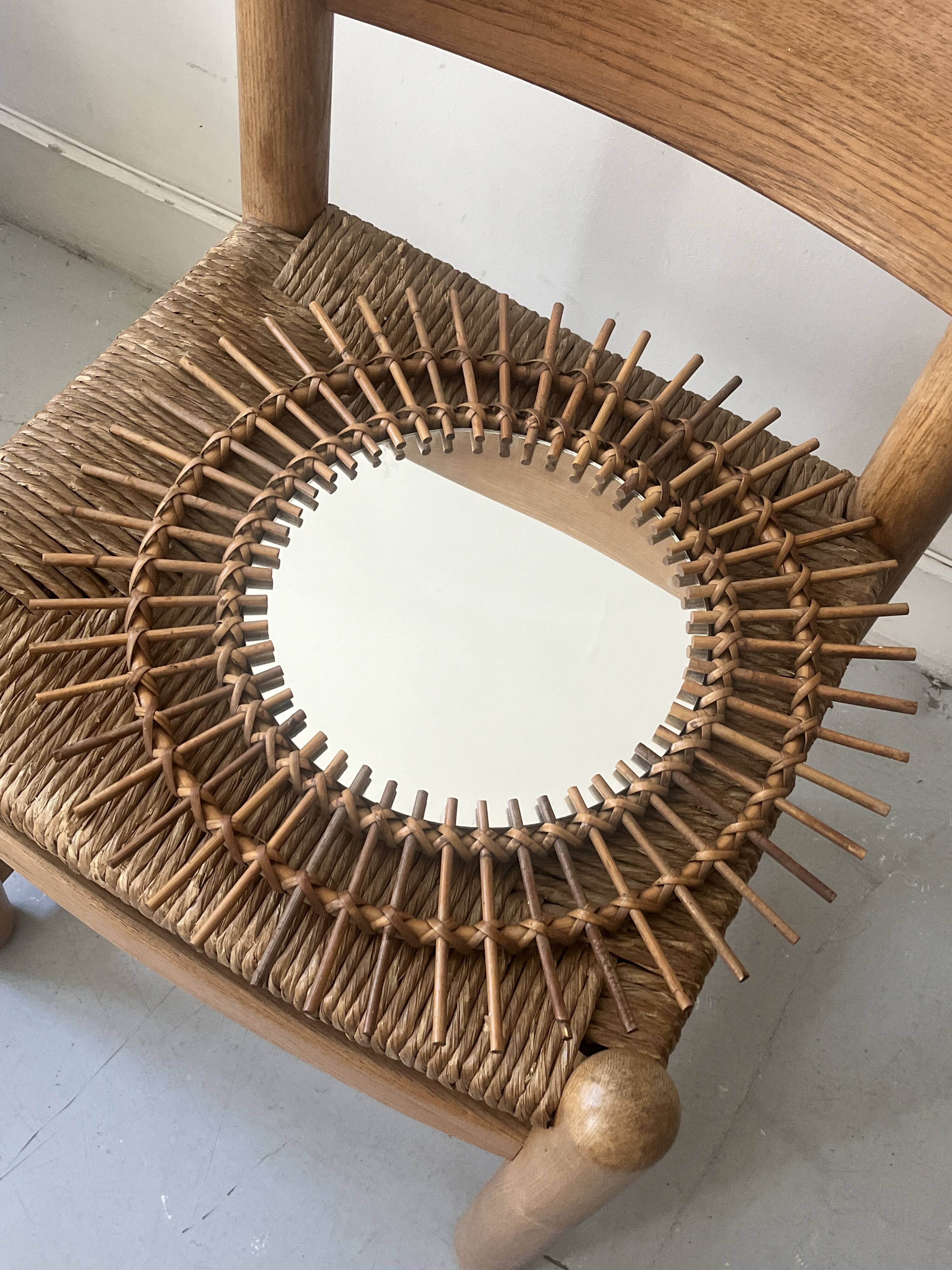 Round sun-shaped rattan wall mirror, vintage 1970
