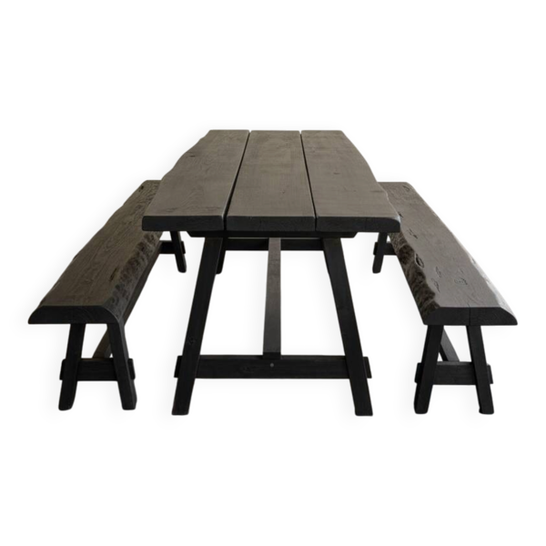 Table et bancs en bois brutalistes