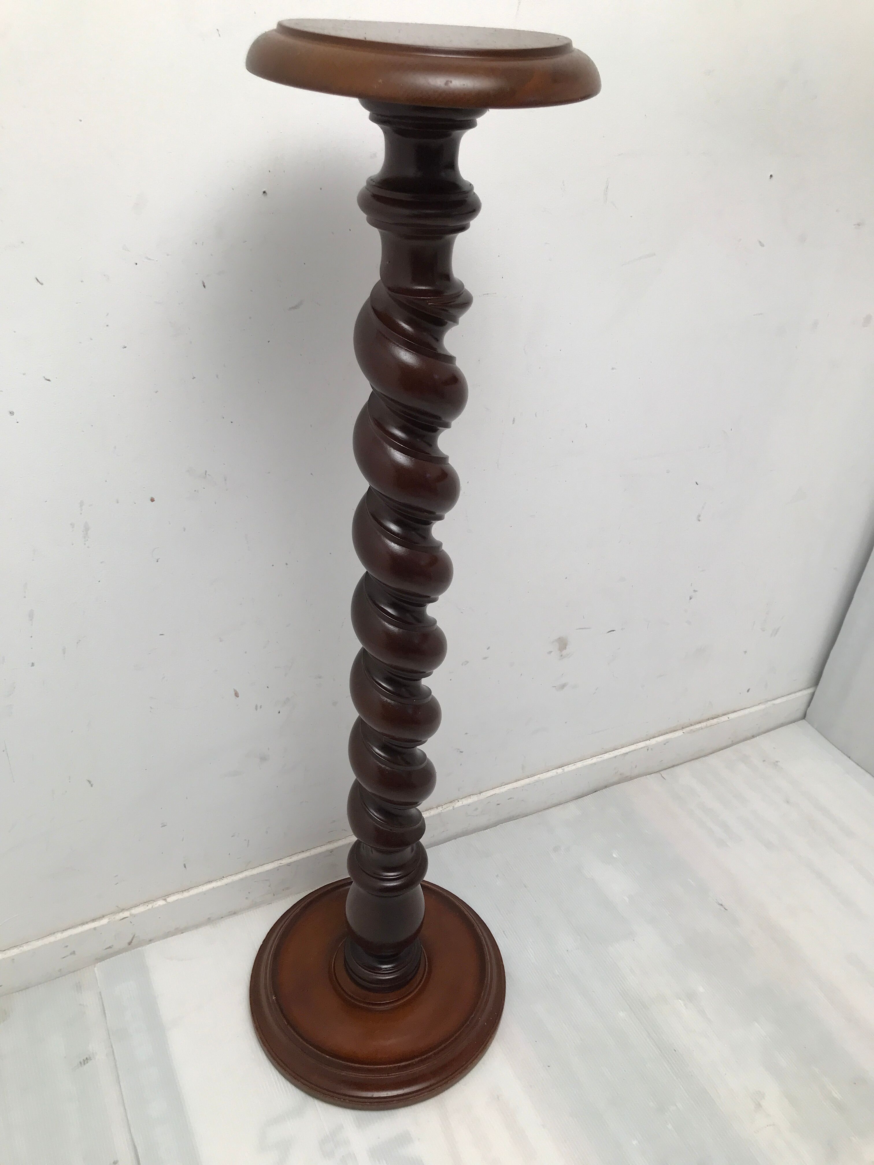 Wooden beech column harness turned 40s