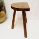 Tabouret tripode brutaliste