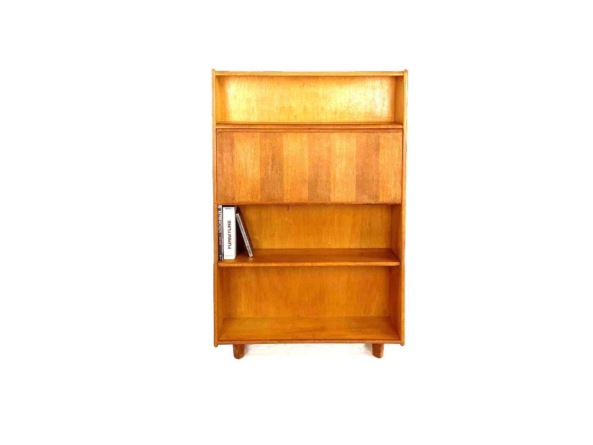 BE04 secretary by Cees Braakman - UMS Pastoe, 1950