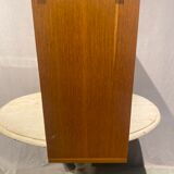 Wooden display shelf