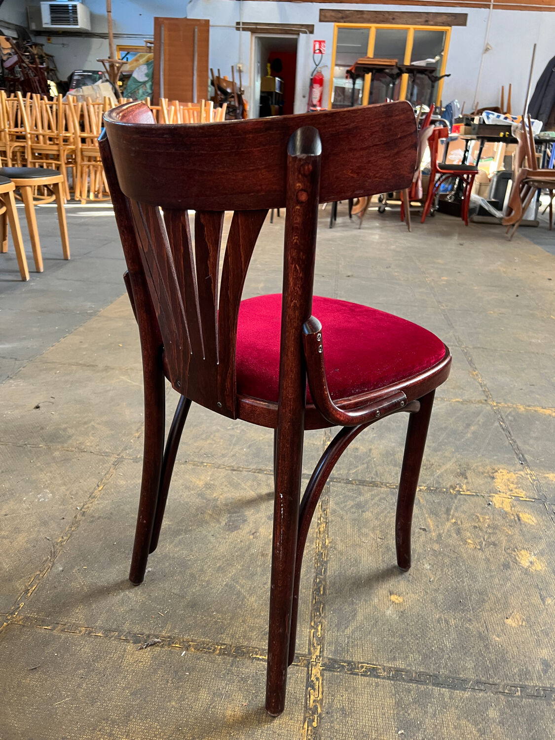 Set of 31 bistro chairs