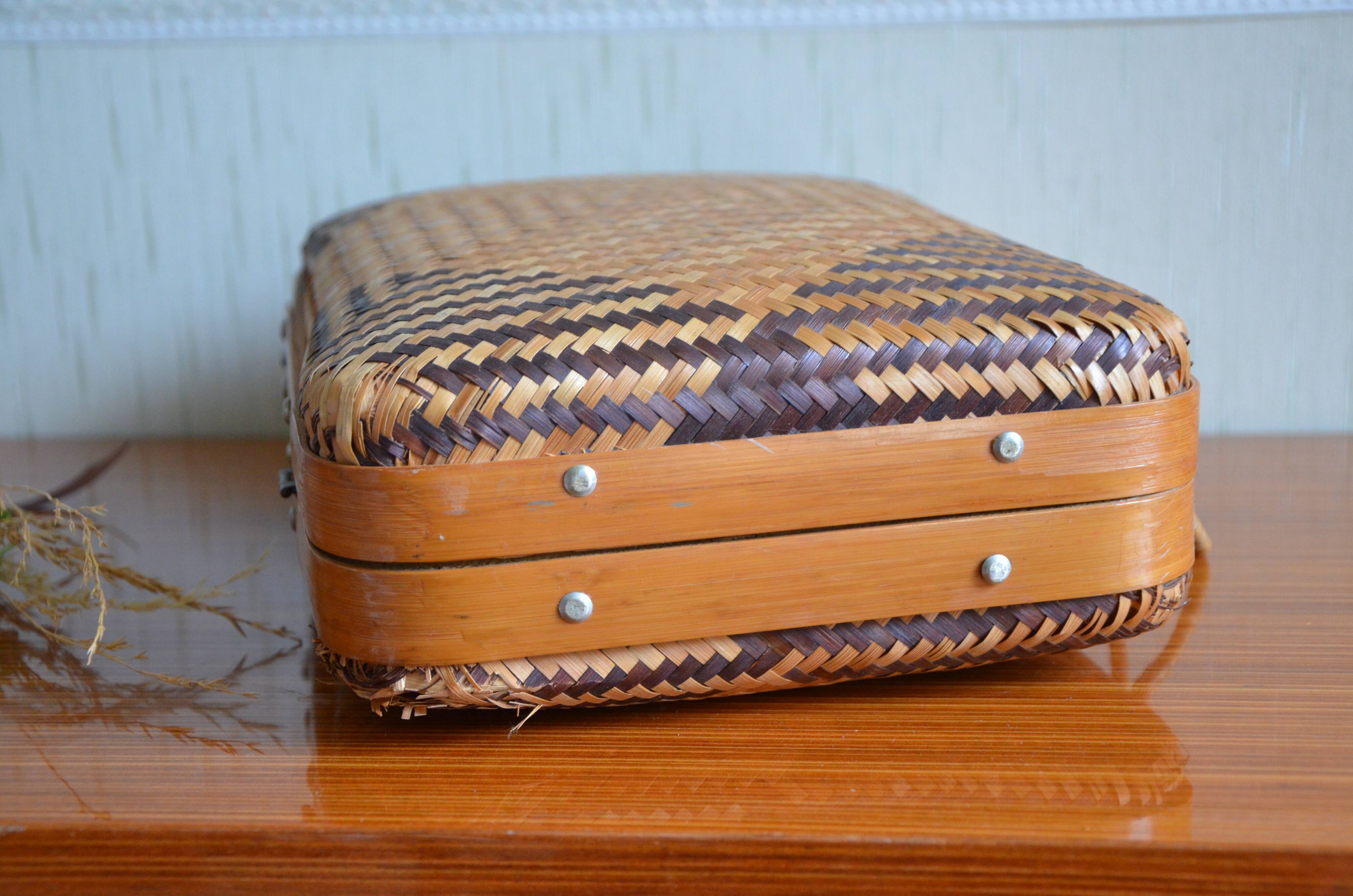 Vintage wicker case