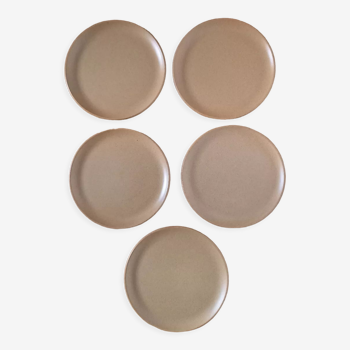 Set of 6 flat beige stoneware plates