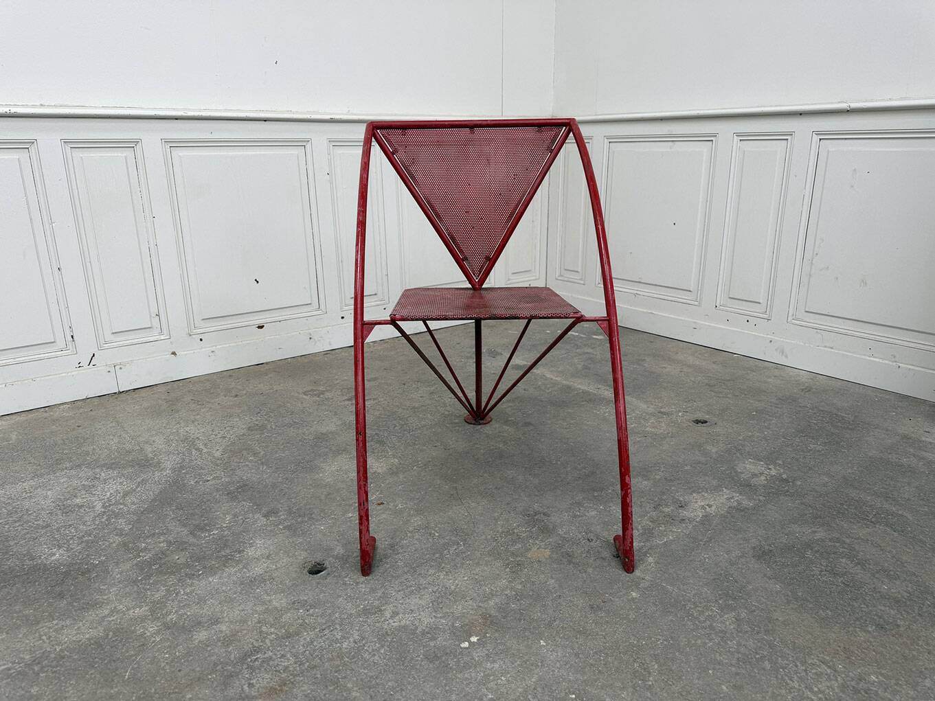 Fauteuil design rouge 1950