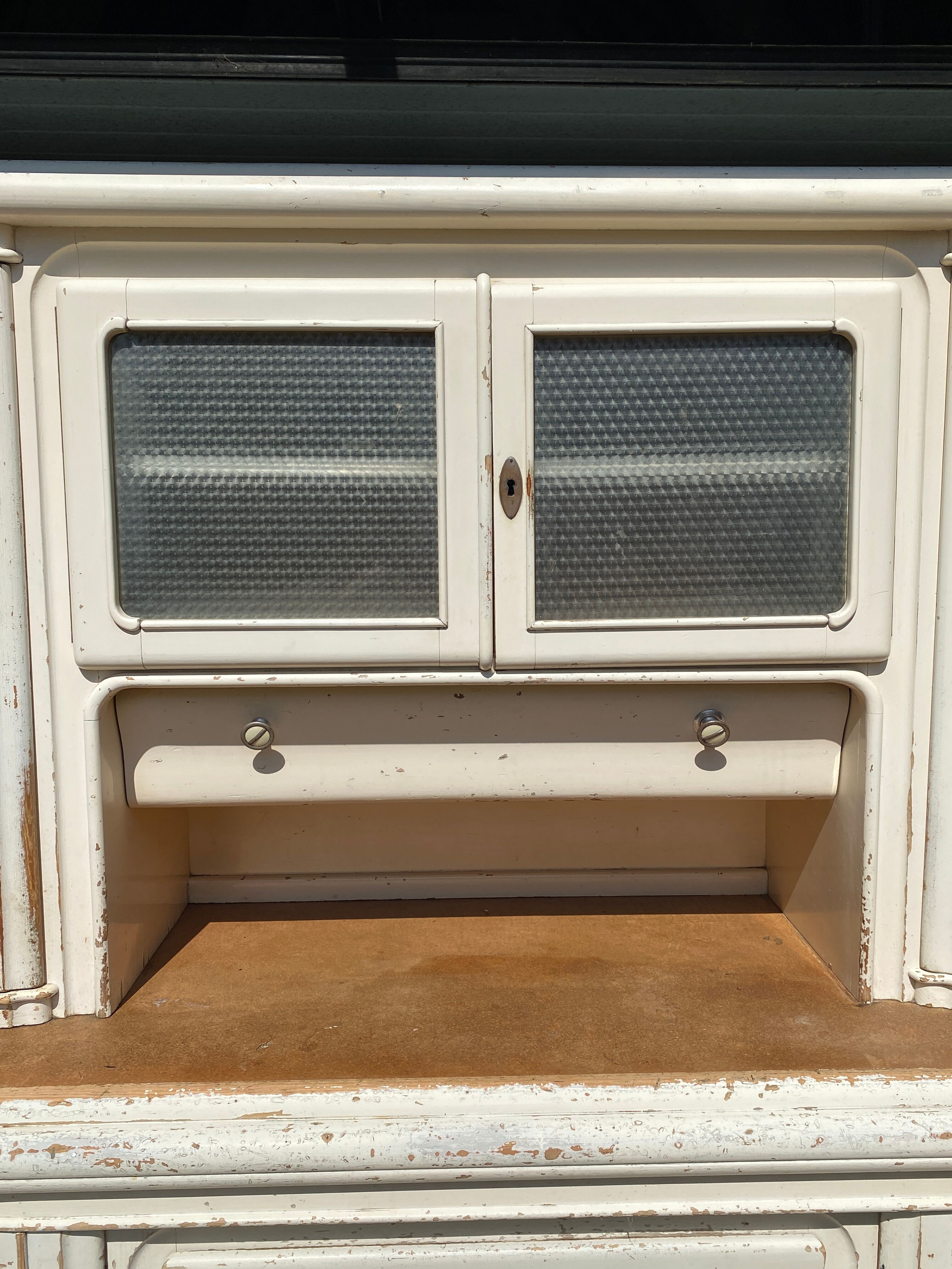 Two-body buffet Kitchen Keller