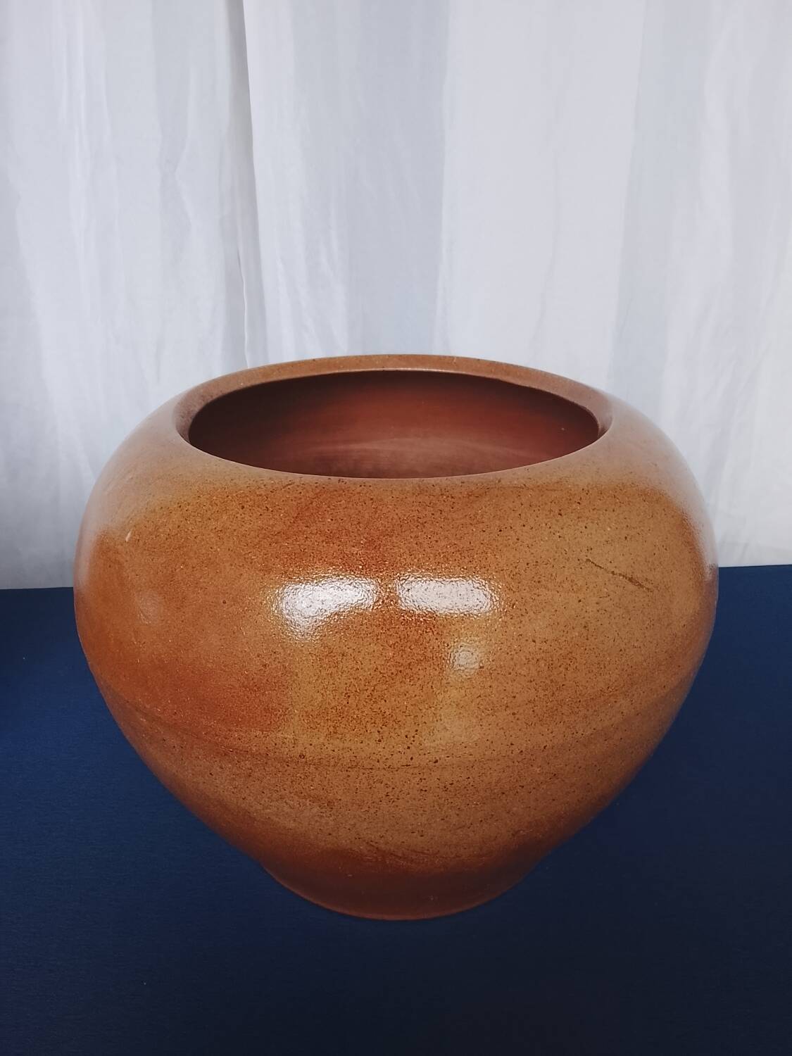 Varnished terracotta flower pots