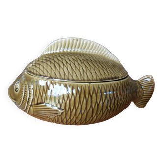 Sarreguemines fish soup tureen