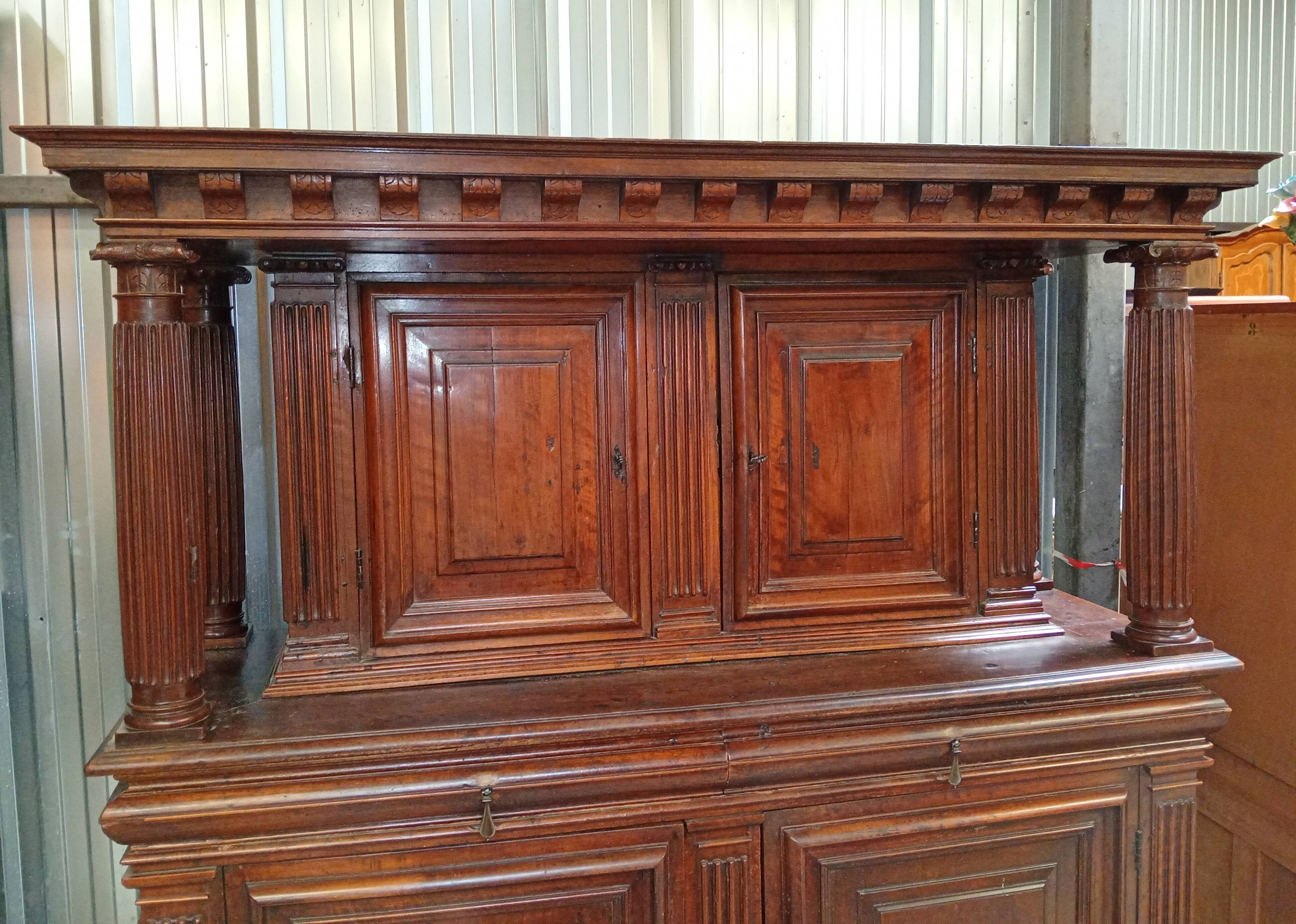 Important two-body buffet cabinet in Renaissance style – 19th century