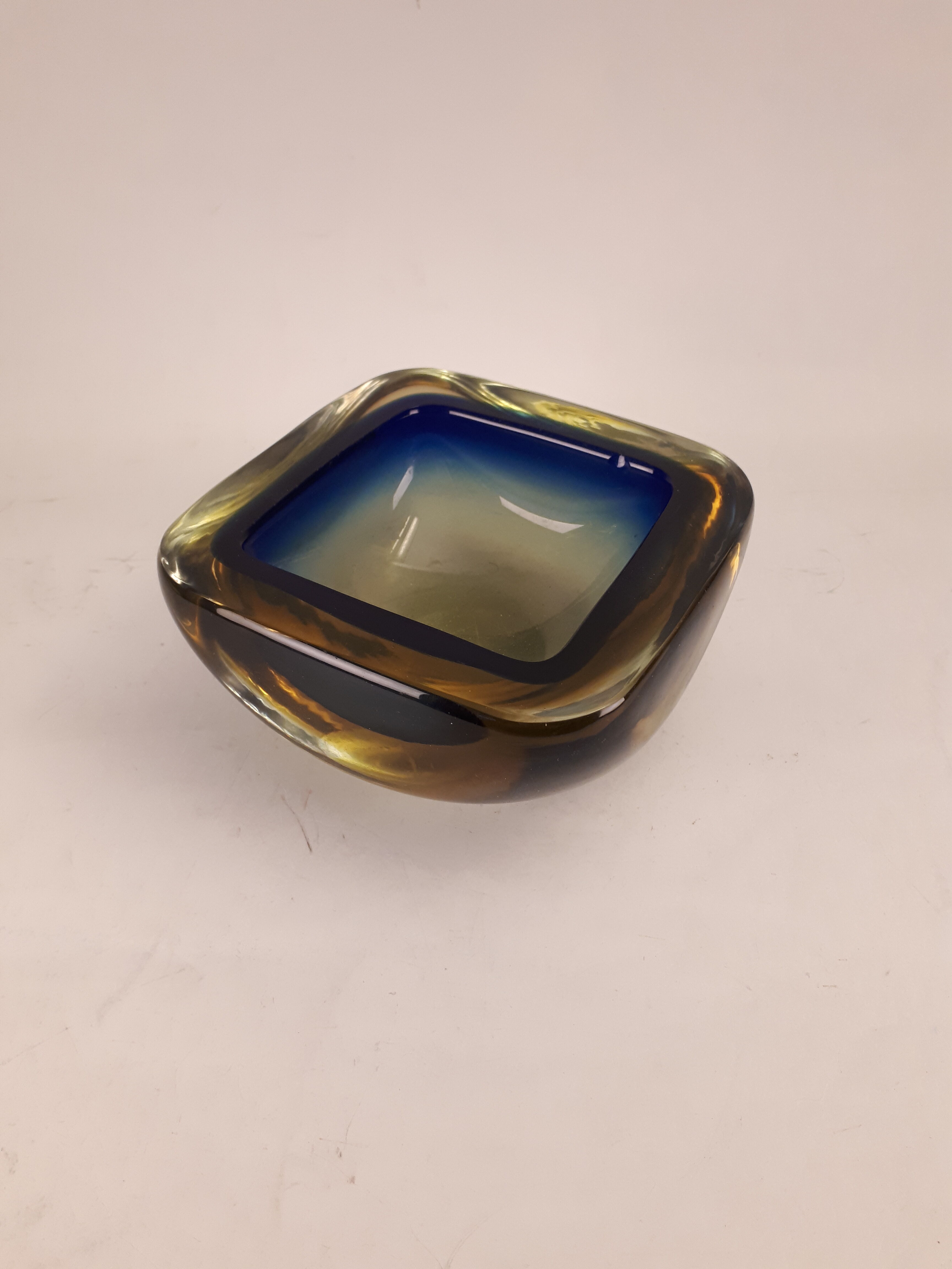 Empty-pocket ashtray glass Murano Sommerso vintage design 1960 1970