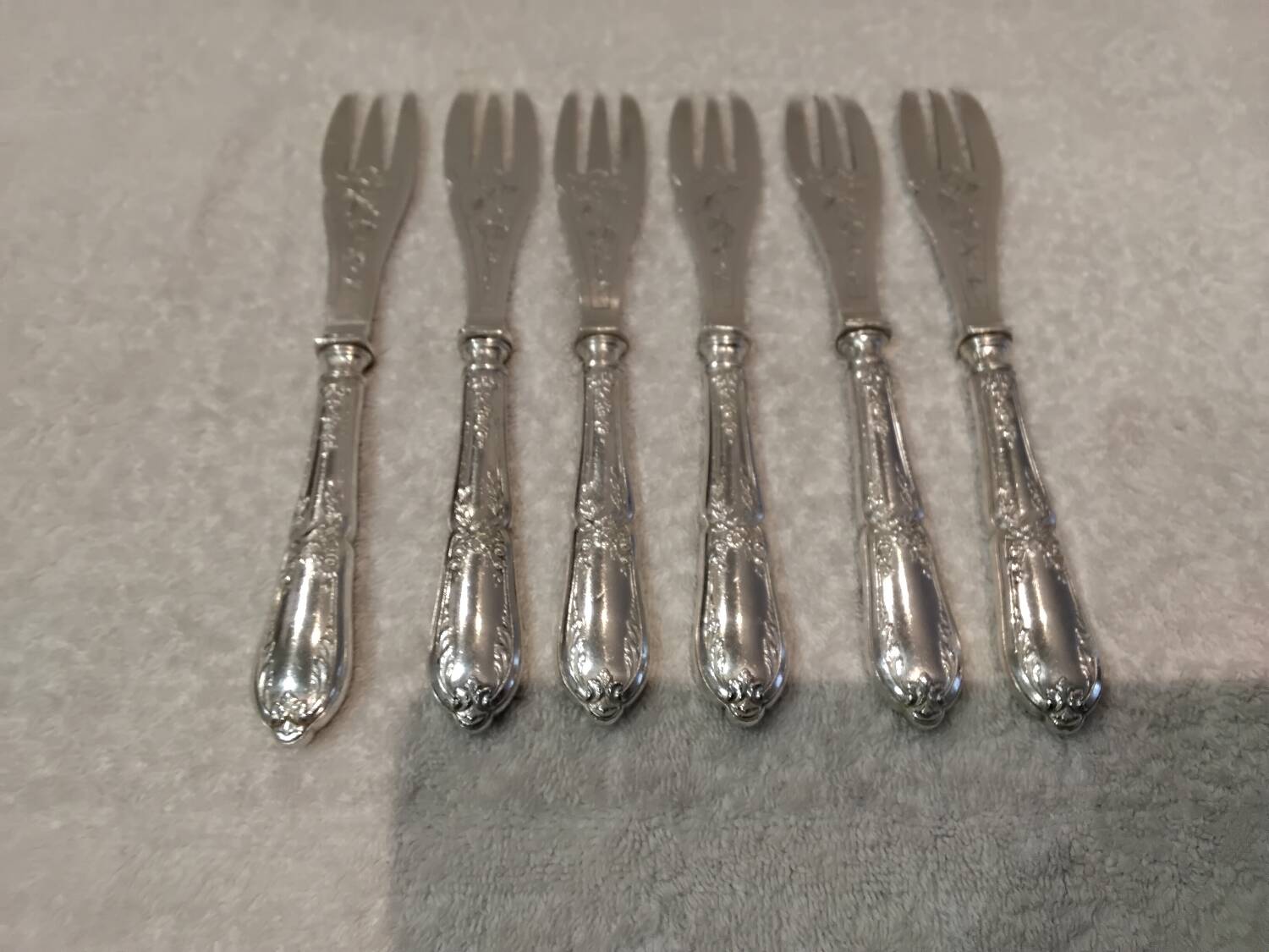 Rare set of 6 silver-plated metal forks, silversmith SFAM, musical attributes LXVI