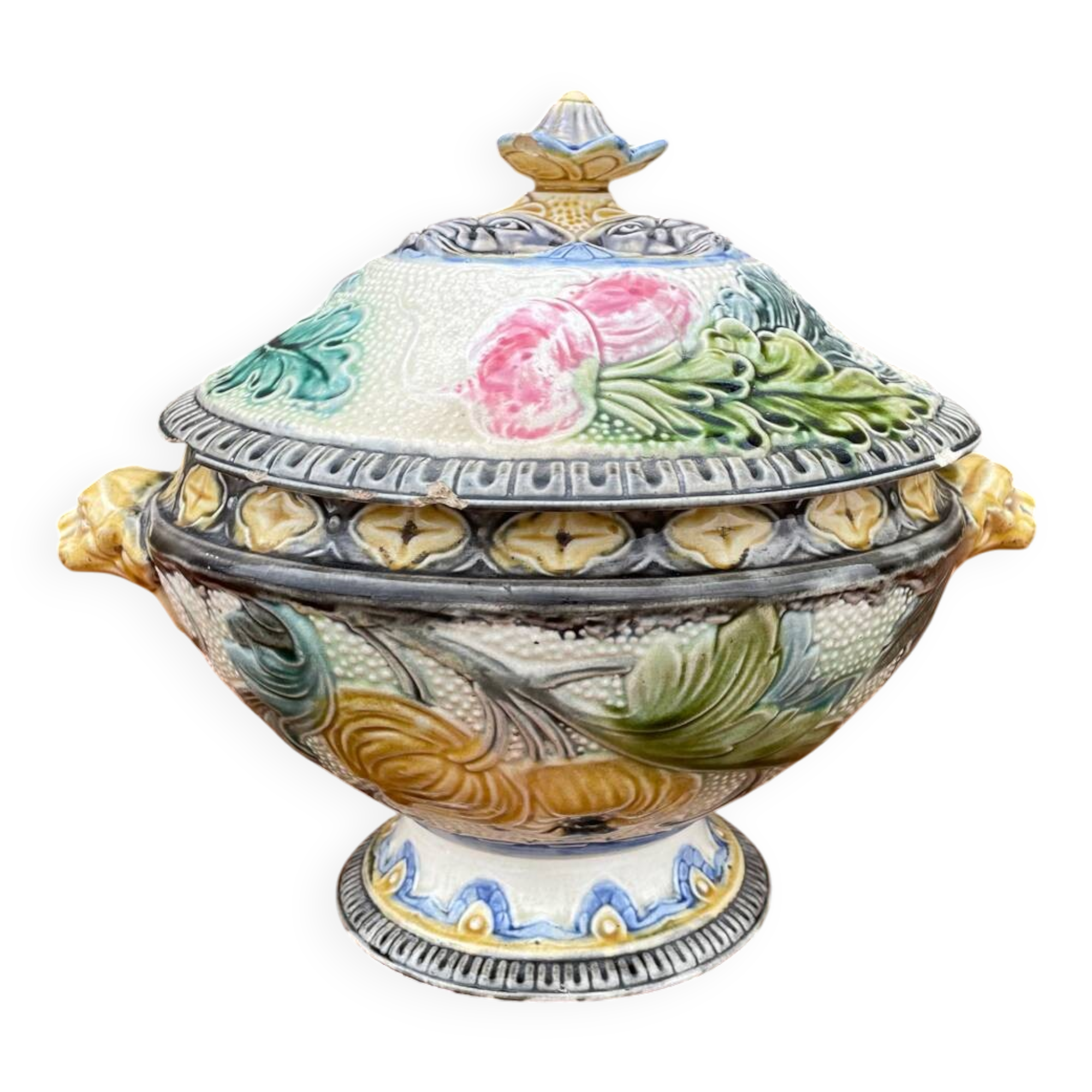 Earthenware soup tureen, 19th century