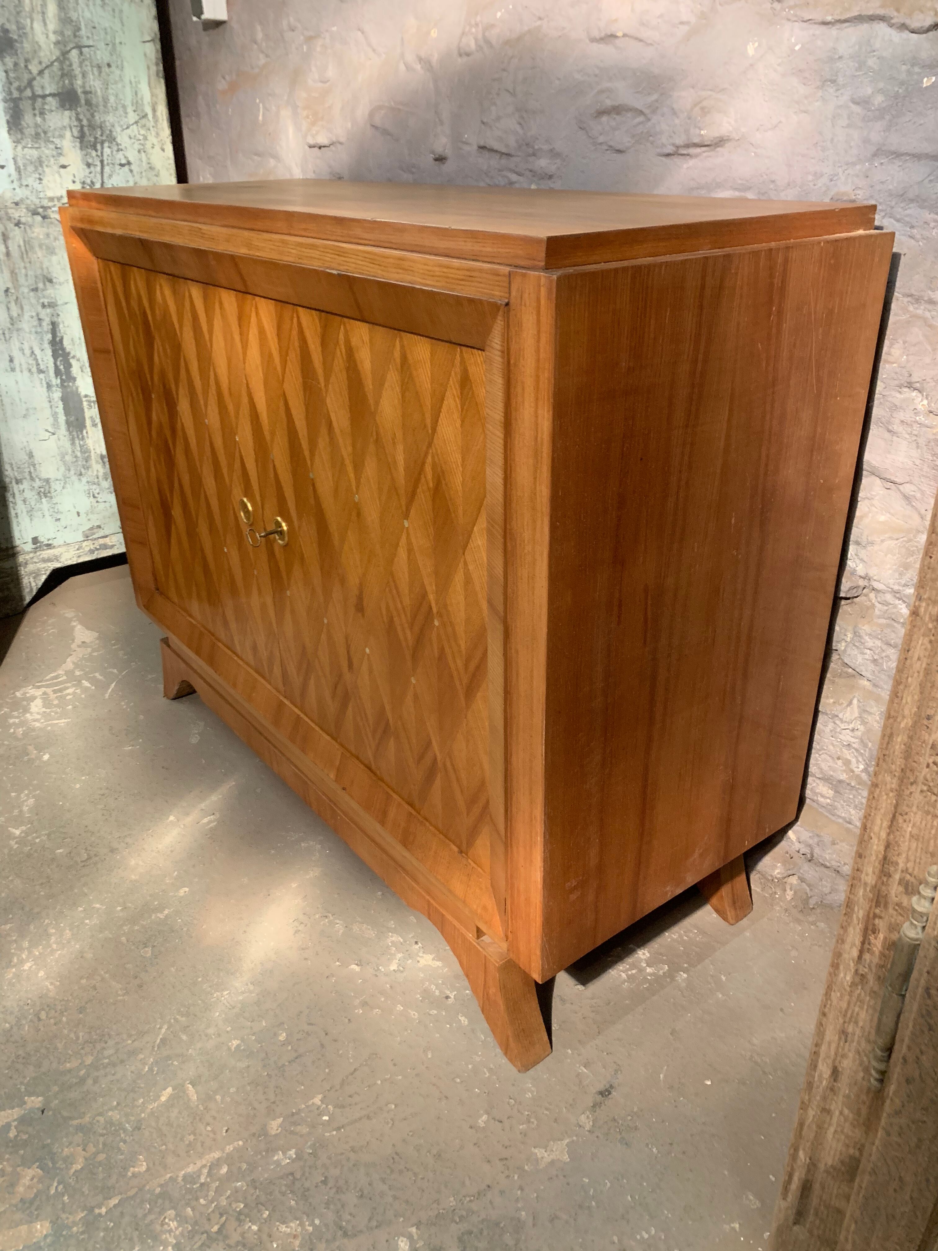 Buffet art deco 1930s