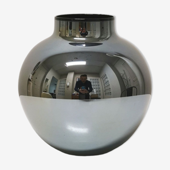 Metal ball vase