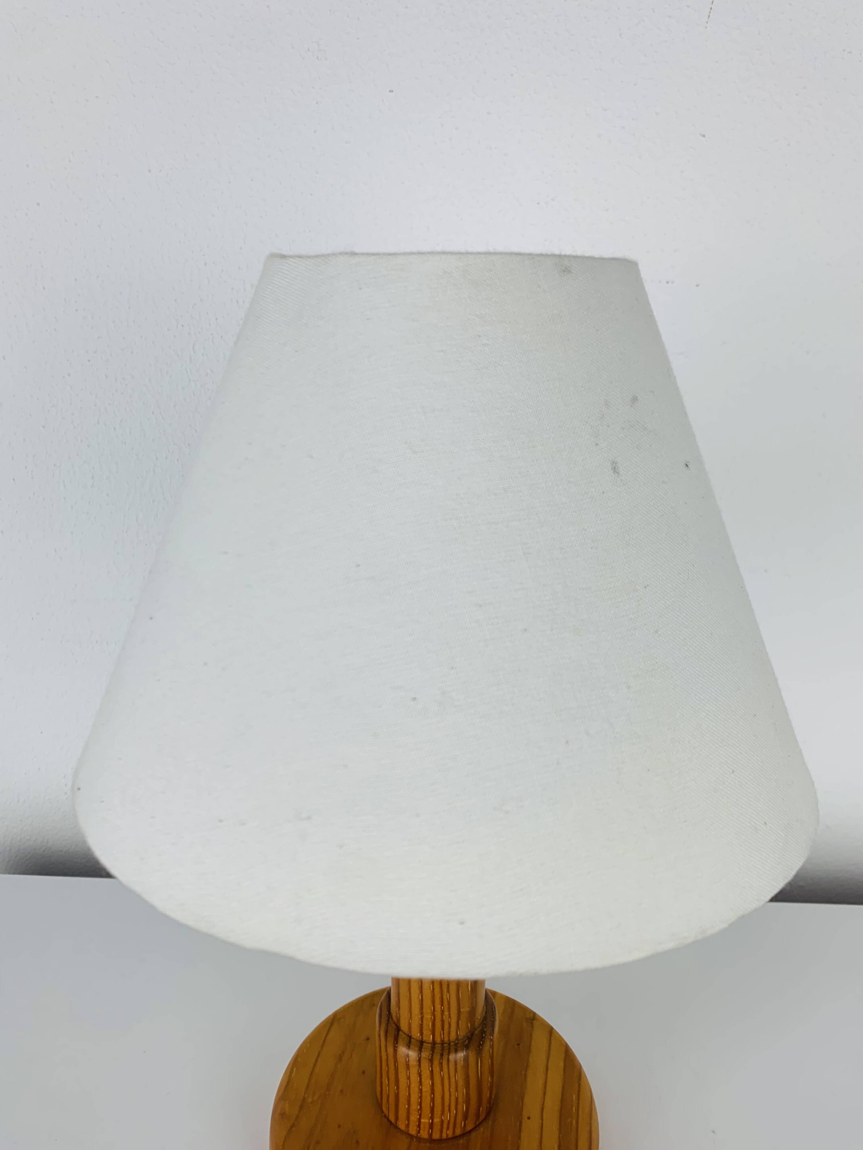 Lampe en pin massif, années 70
