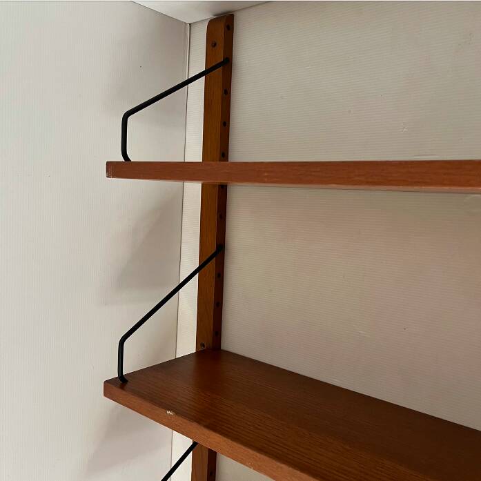 Wall shelf for Cadovius in wood and metal