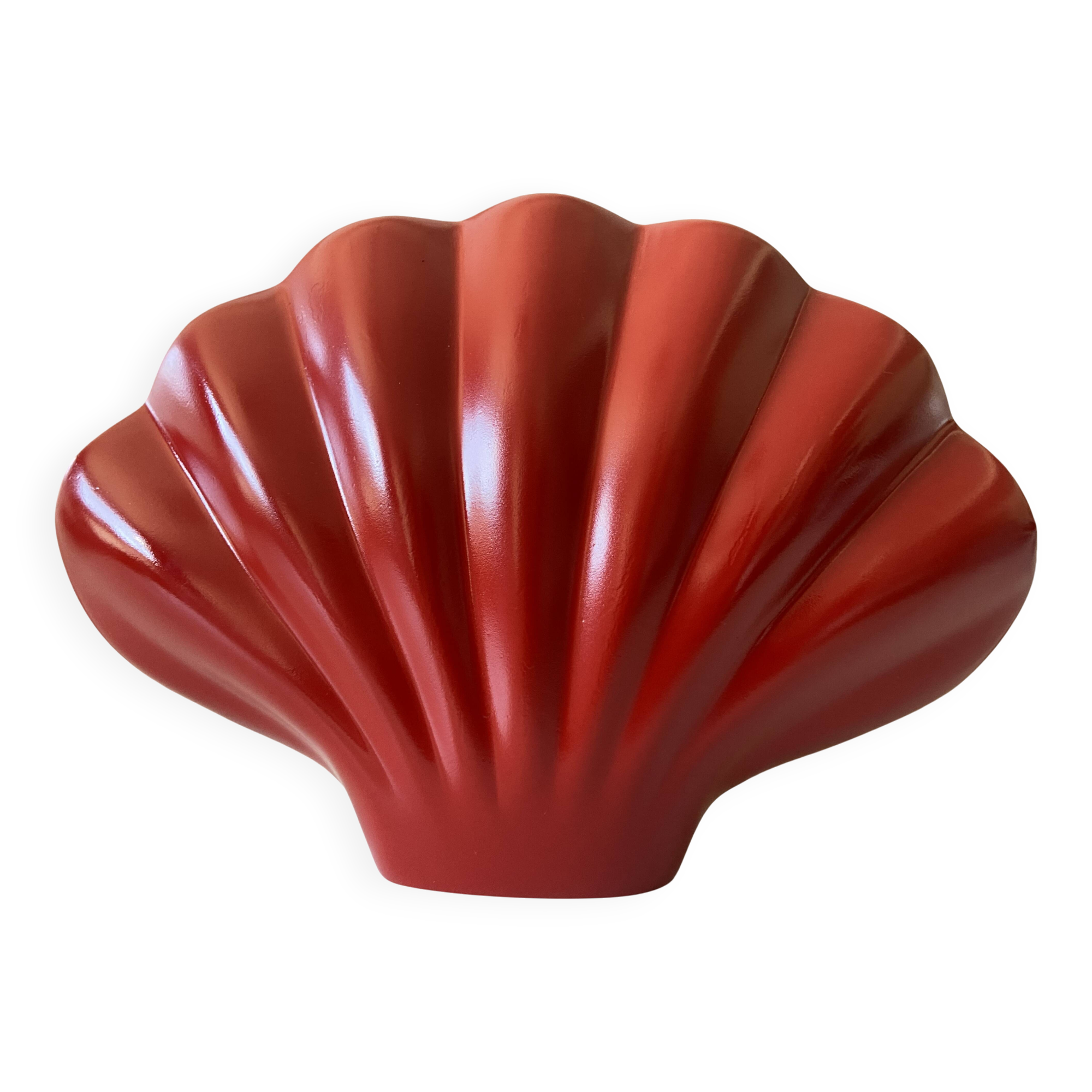 Atypical Red Shell Soliflore Vase Solid Cast Aluminum Art Decor