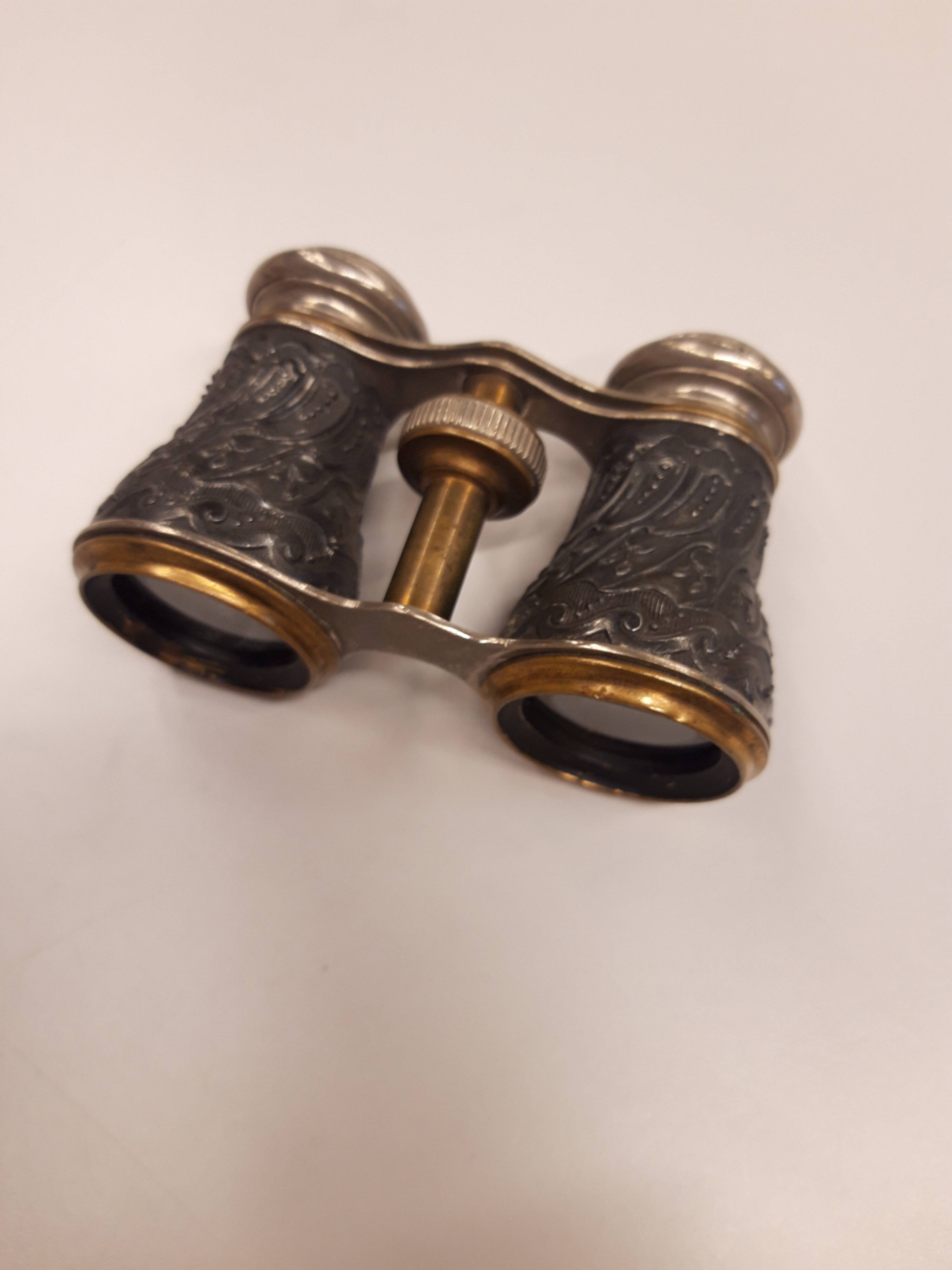 Jumelles de théâtre métal argenté laiton, Chevalier Paris XIXème