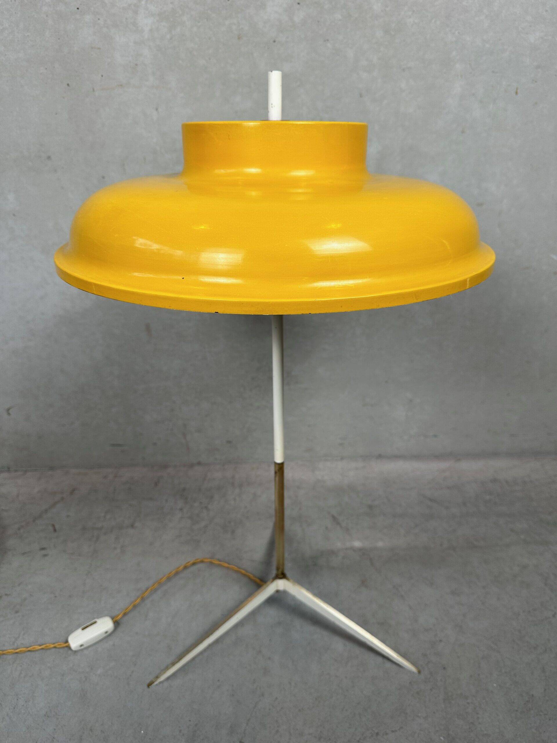 Vintage XL tripod table lamp – Italy
