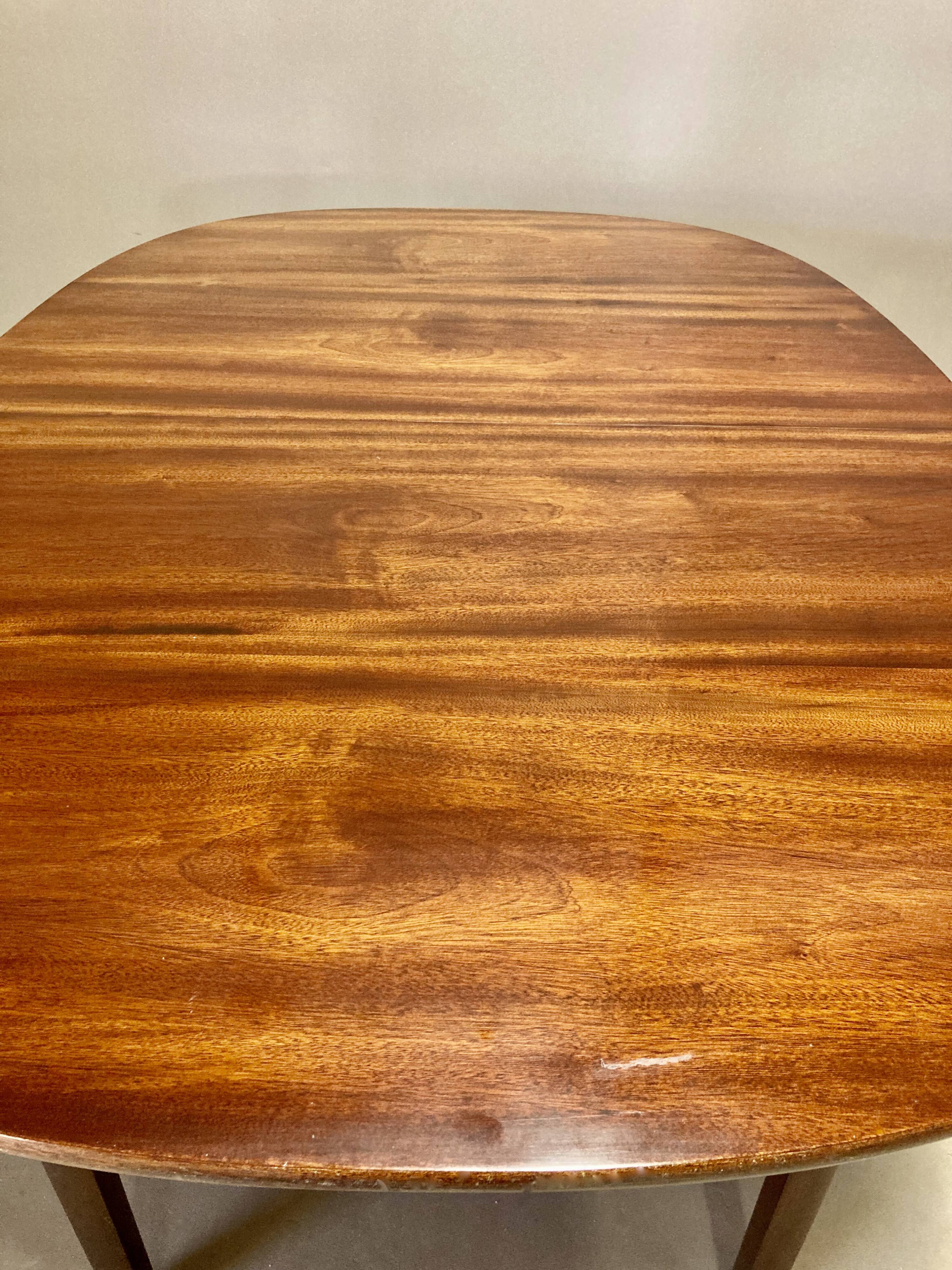 Rosewood high table Scandinavian design "Ole Wanscher" 1950.