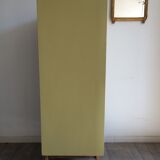 Dresser compass feet