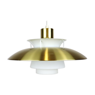 Scandinavian lustre
