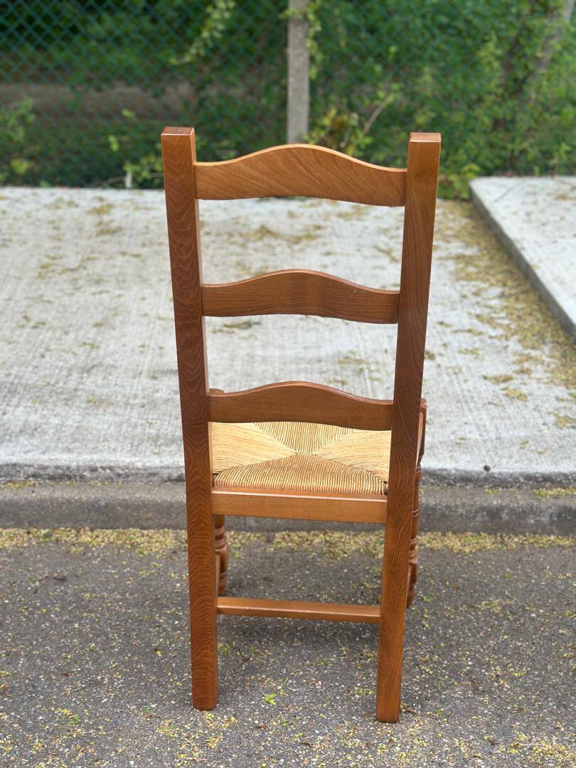 6 solid wood and straw farm-style chairs, 105cm
