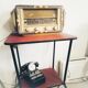 Meuble tv vintage en vinyle rouge
