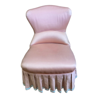 Fauteuil crapaud à franges en velour rose poudré – Zelda et Charlie