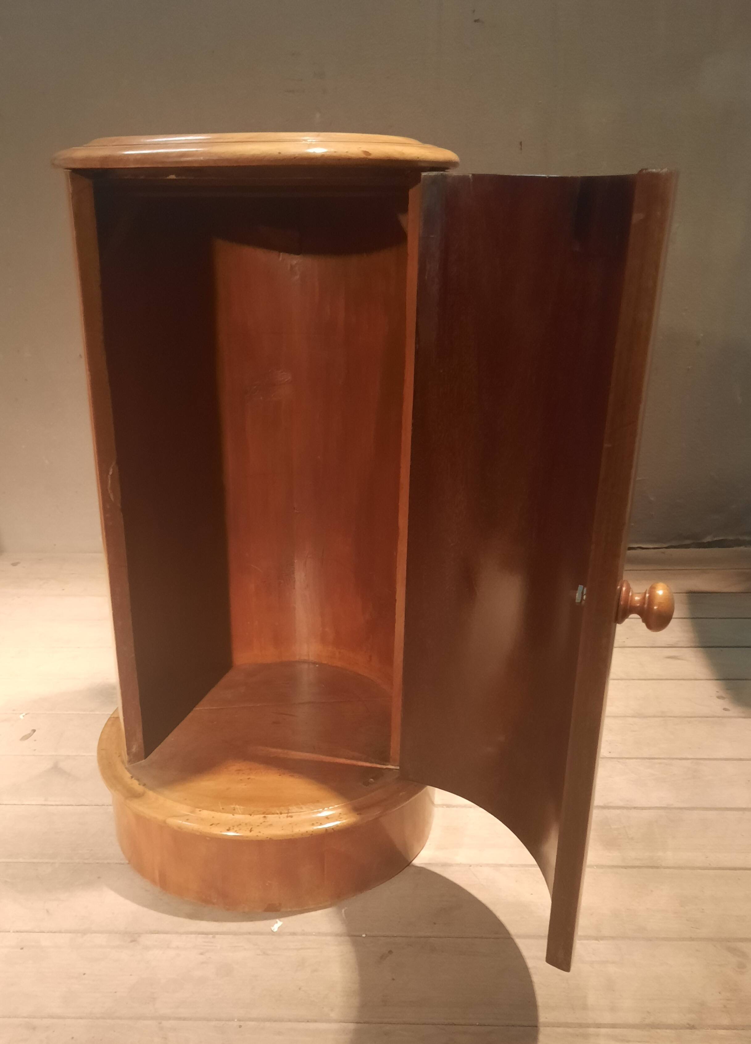 Nineteenth-century light wood sleeper