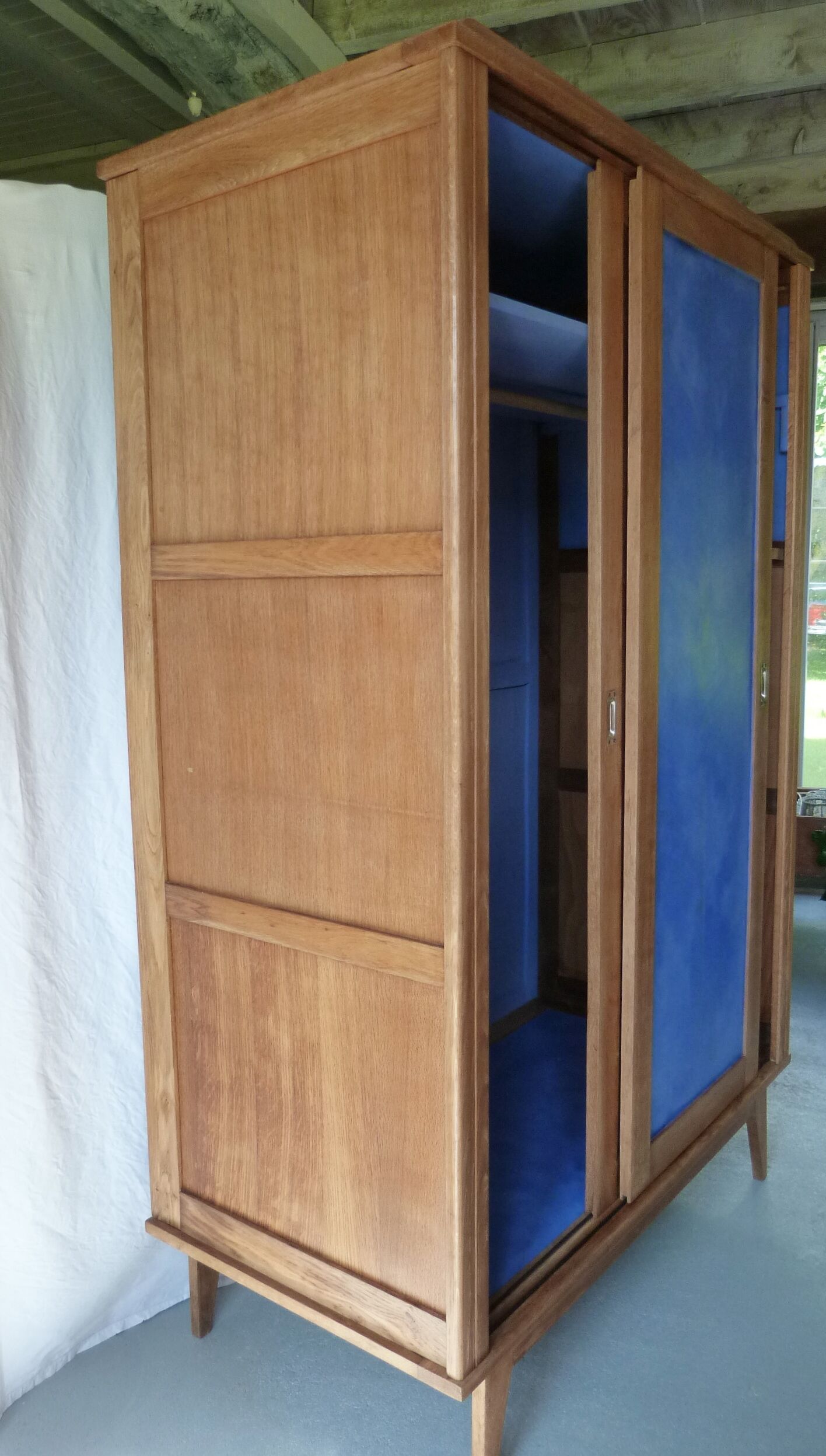 Wardrobe with sliding doors