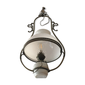 Brass and opaline oil lamp