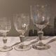 Verres anciens gravés - 6 eau - 6 vin - 6 apéritif