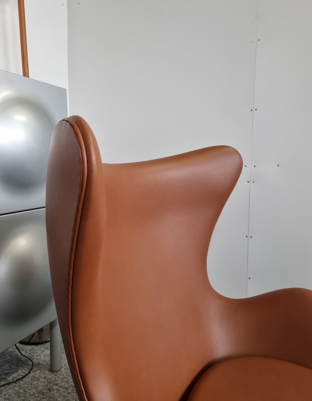 Pair of Arne Jacobsen Egg chairs by Fritz Hansen