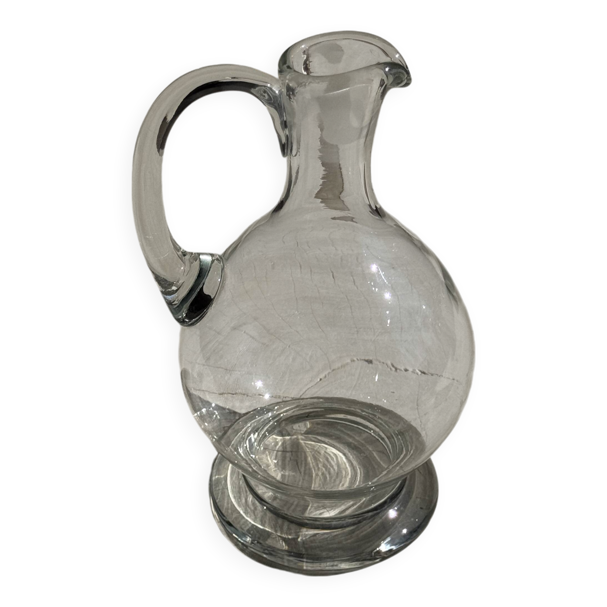 Carafe en verre à bec verseur et anse