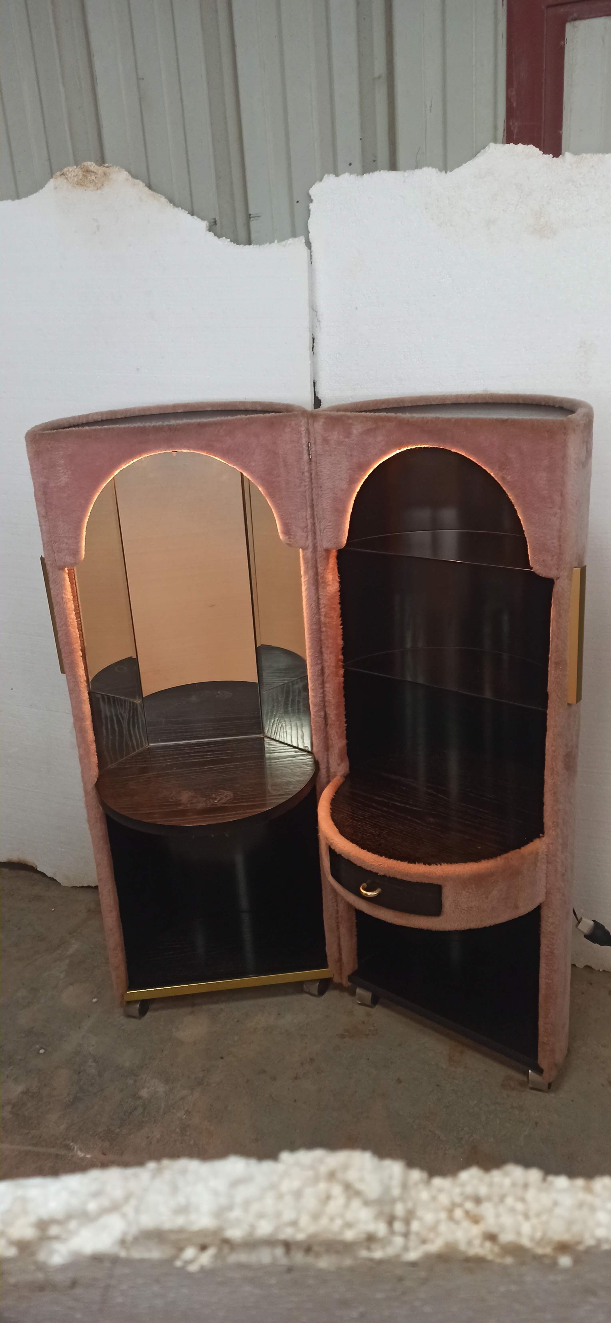 70's moumoutte dressing table, distributed by Roche Bobois