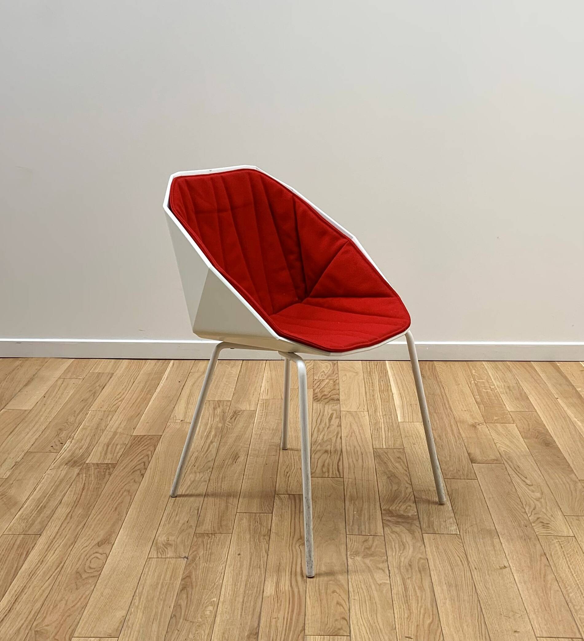 Rocher Chair, Andrew Chmir, Ligne Roset